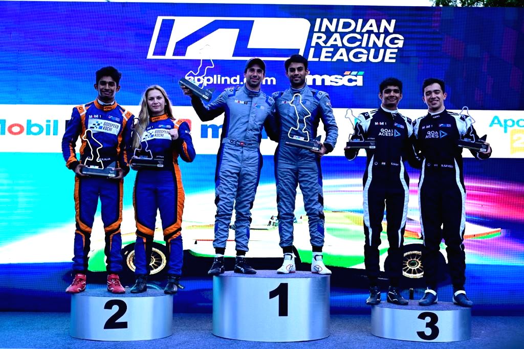 Indian Racing Drake Bird Indian Racing League: Hyderabad Black Birds dominate 2nd-weekend races