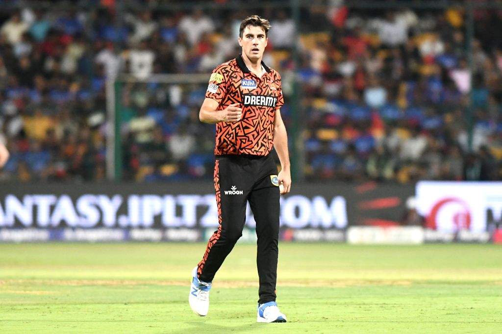 IPL Match Between Royal Challengers Bengaluru And Sunrisers Hyderabad IPL Match Between Royal Challengers Bengaluru And Sunrisers Hyderabad