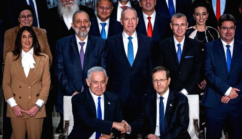 Netanyahu's new hardline Israeli gov't sworn in