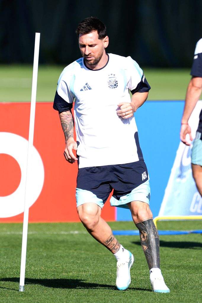 Kansas City: Lionel Messi Attends Argentina Training Session