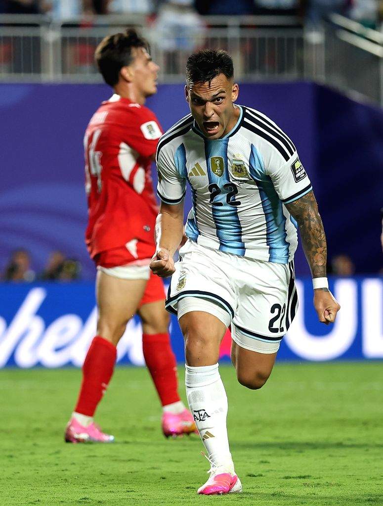  Foto zu Kansas City: FIFA World Cup 2026 - Argentina vs Switzerland 