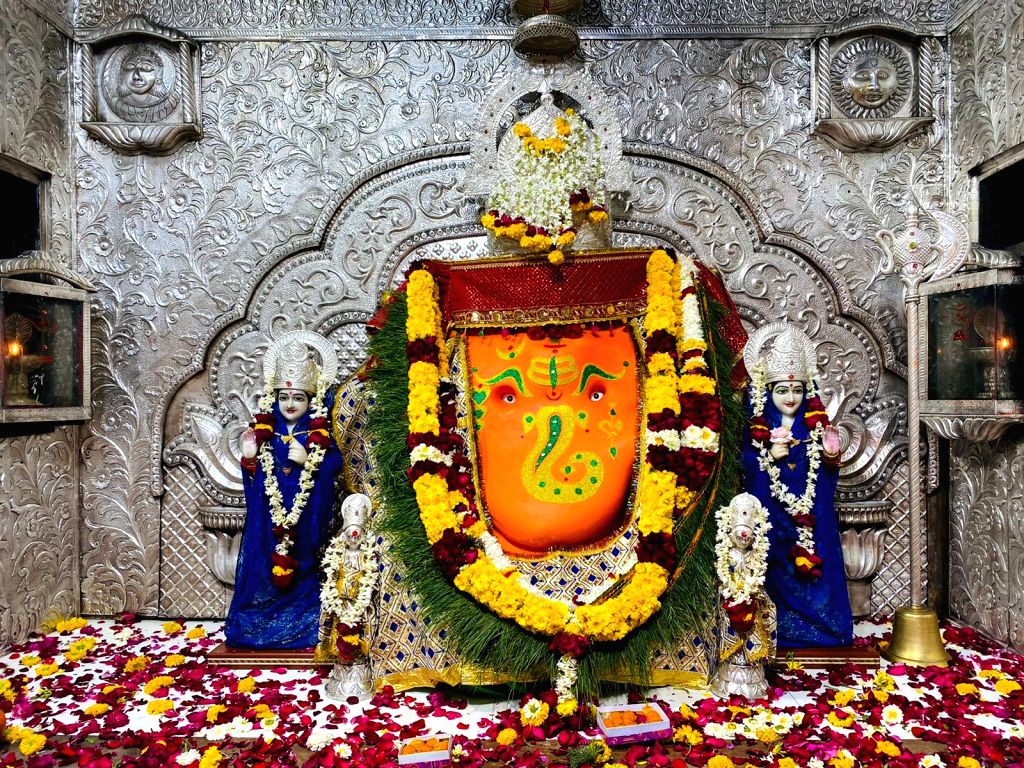 Free Photo Khajrana Ganesh Temple Indore