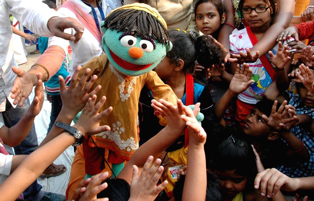 Children participate in 'Galli Galli Sim Sim'