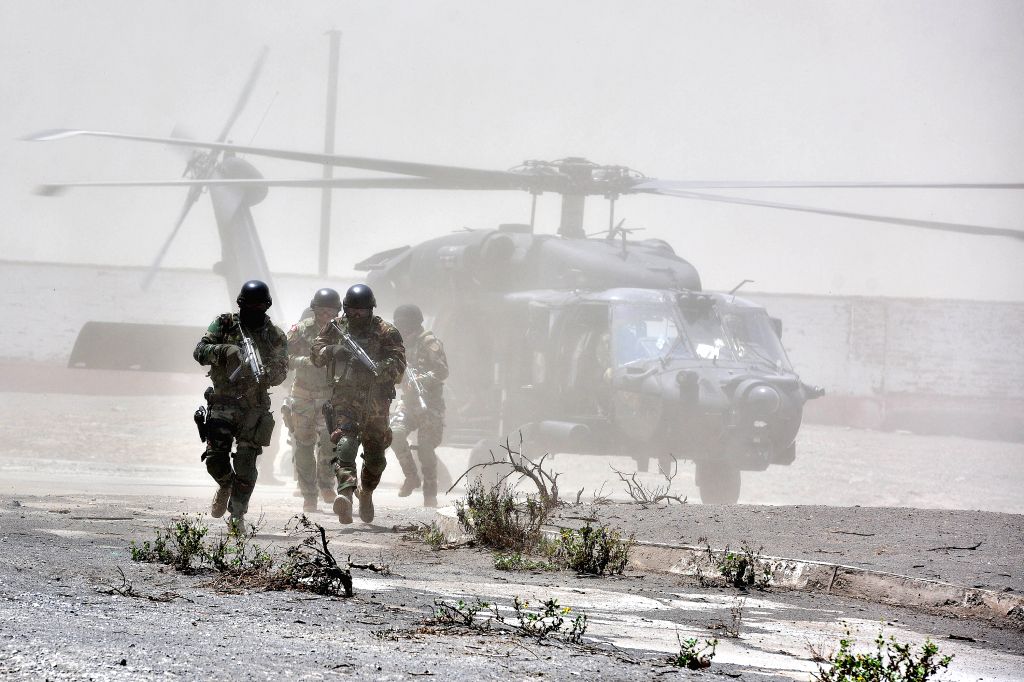 Suat PERU-LIMA-US-MILITARY-DRILL