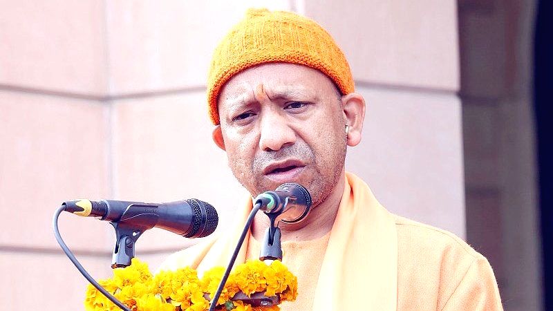 Lucknow : UP CM Yogi Adityanatah unfurls the national flag on the ...