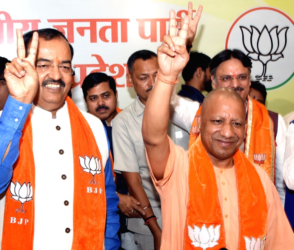 : Lucknow: Uttar Pradesh Chief Minister Yogi Adityanath shows victory ...
