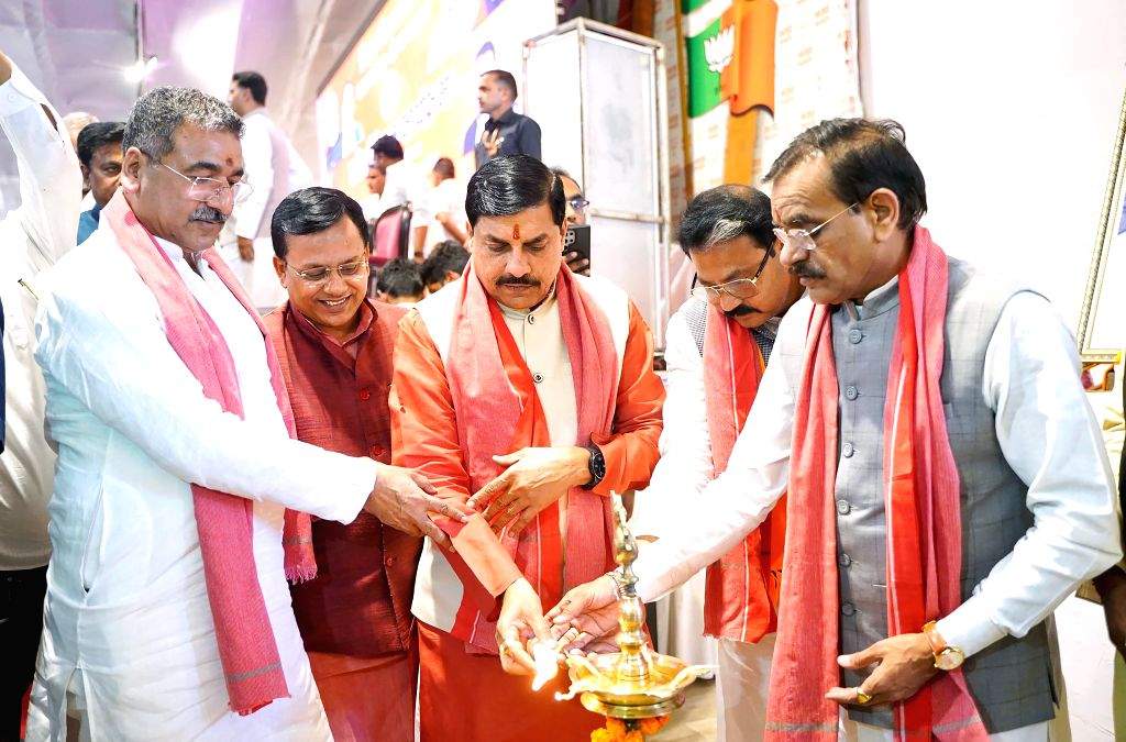Madhya Pradesh CM Mohan Yadav Attends Bhojpuri community event on Bihar Day