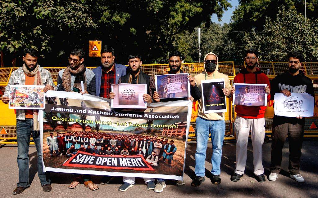 Members of the Jammu and Kashmir Students Association stage a protest ...
