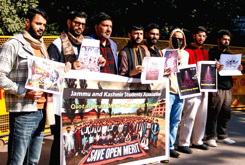 Members of the Jammu and Kashmir Students Association stage a protest ...