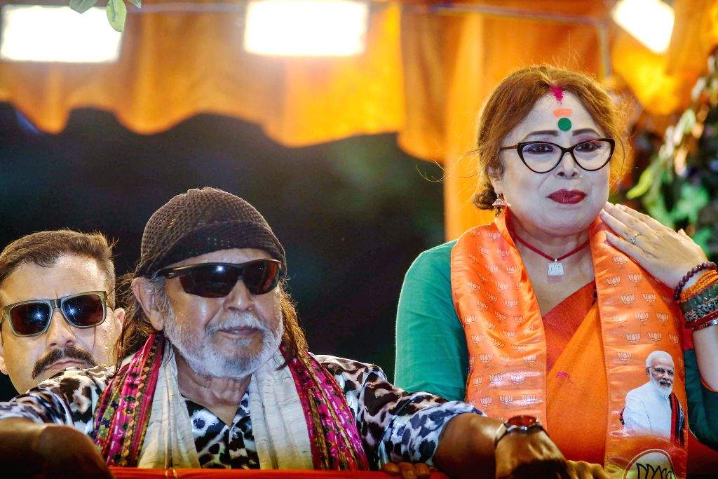 Mithun Chakraborty Campaigns for BJP Candidate