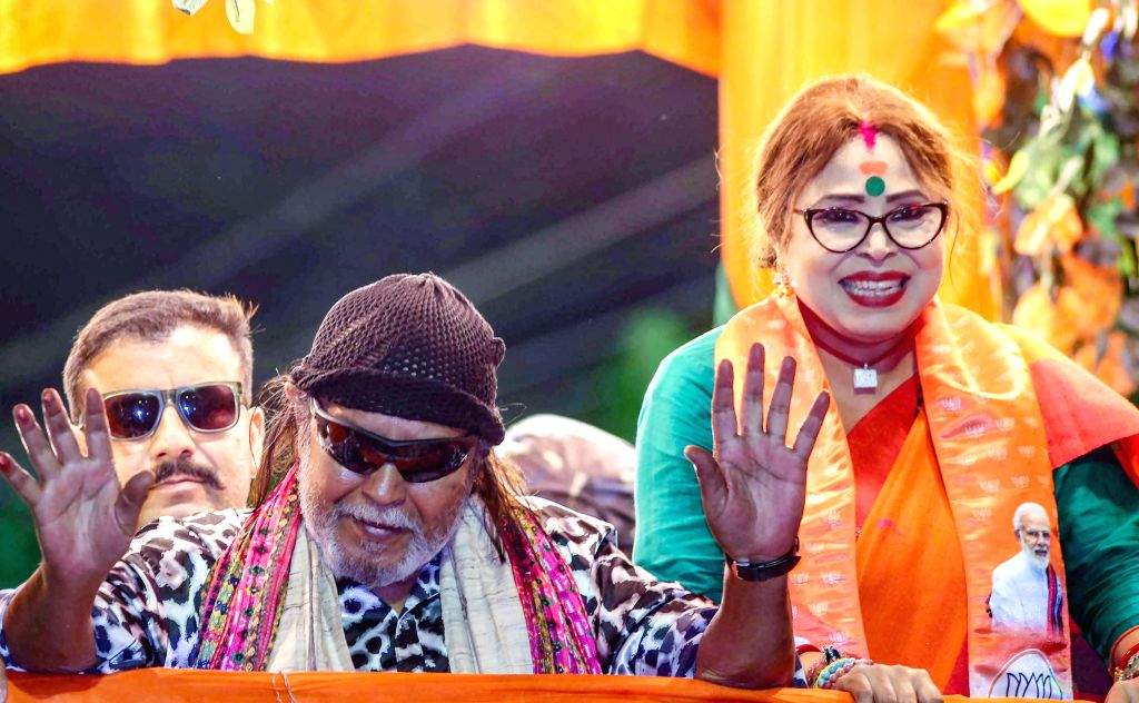 Mithun Chakraborty Campaigns for BJP Candidate