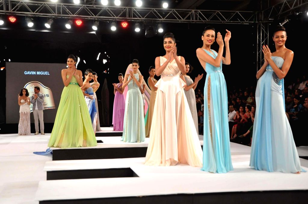 Designer Gavin Miguel at Blenders Pride Fashion Tour 2012
