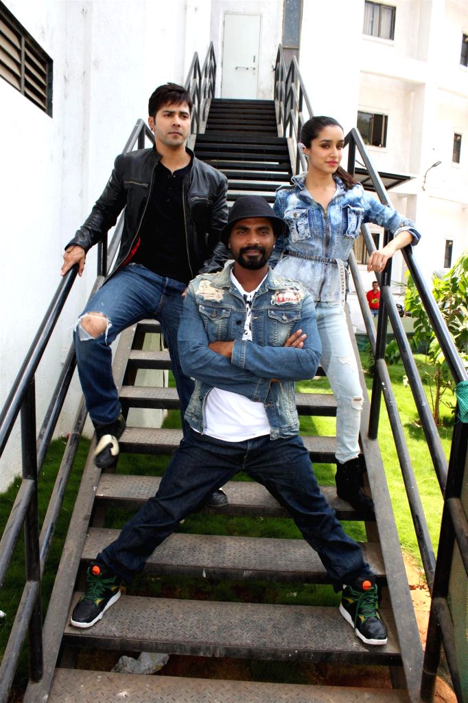 Promotion of film ABCD2 on the sets of Nach Baliye 7