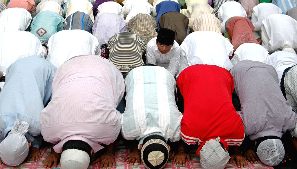 Jamiat to hold Friday prayers on UCC issue
