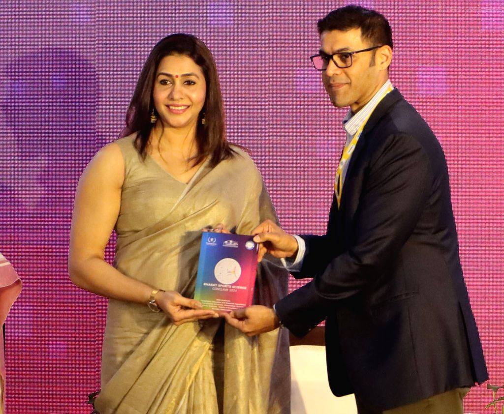 New Delhi:Former athlete Anju Bobby George being feliciated by ...