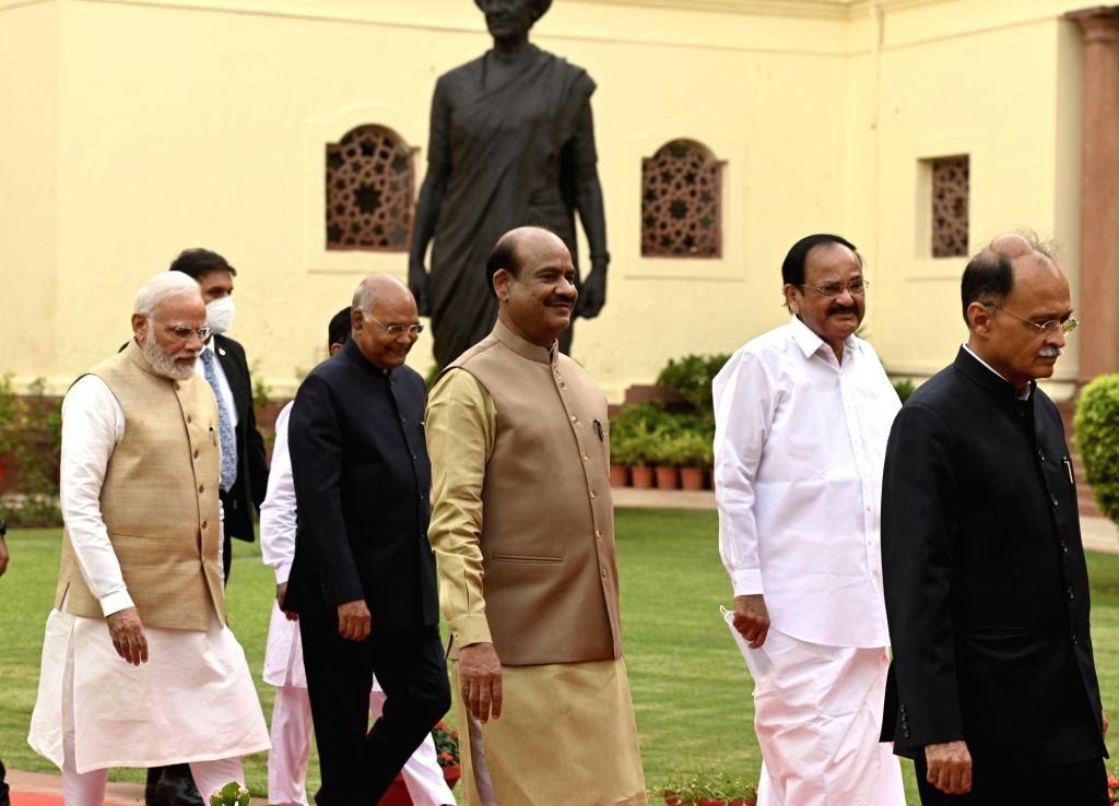 Farewell function of the outgoing President at Parliament House.