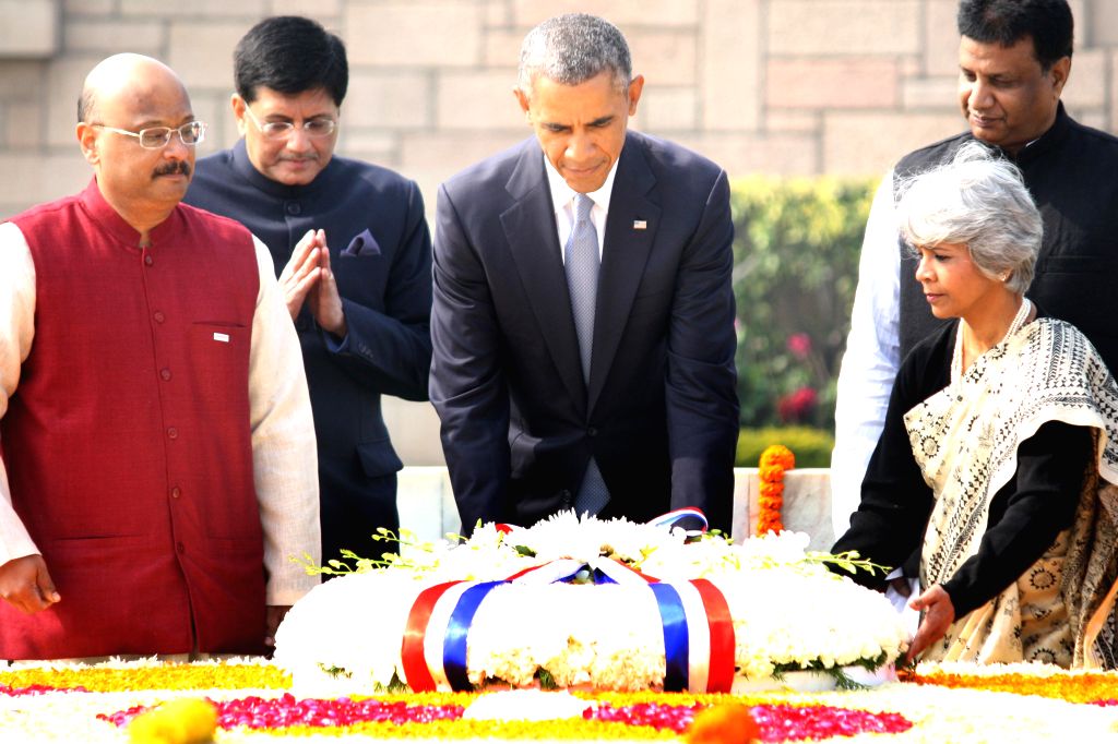 Obama pays tribute to Mahatma Gandhi