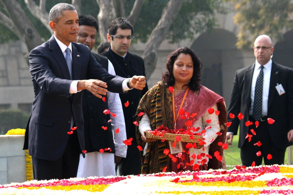 Obama pays tribute to Mahatma Gandhi
