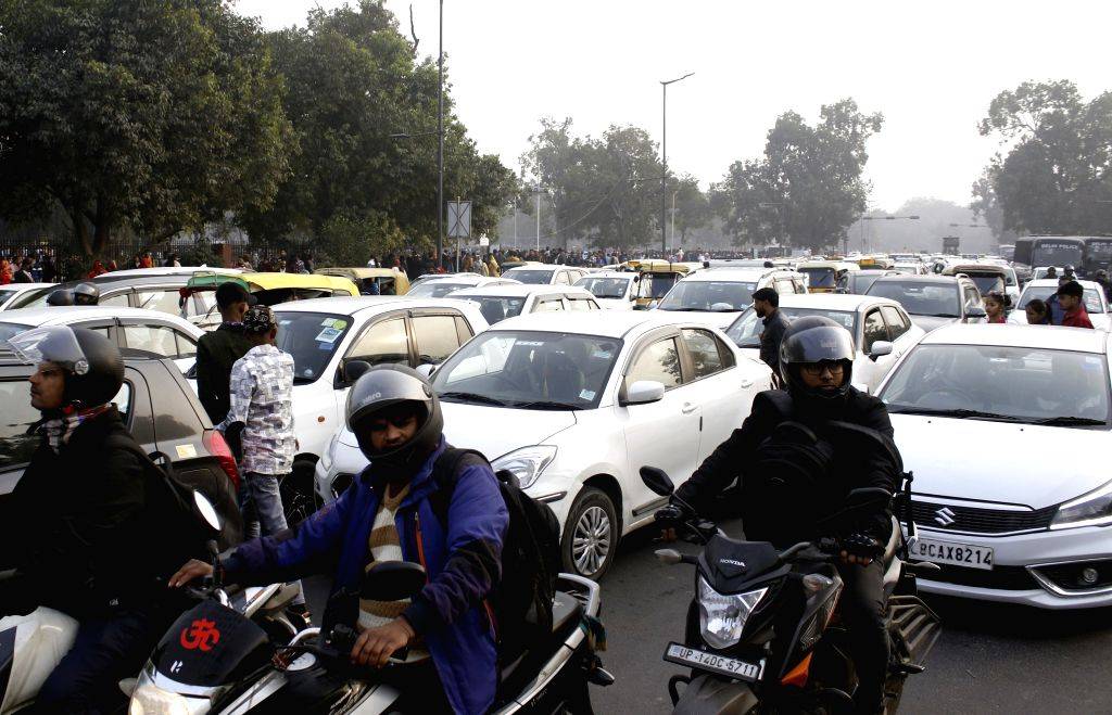 New Delhi : Vehicles stuck in a traffic jam at the India Gate