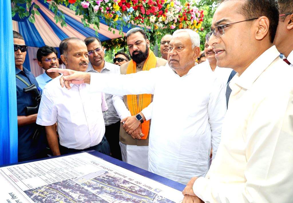 Nitish Kumar Inaugurates Development Projects