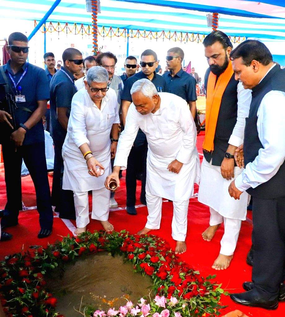 Nitish Kumar Inaugurates Development Projects