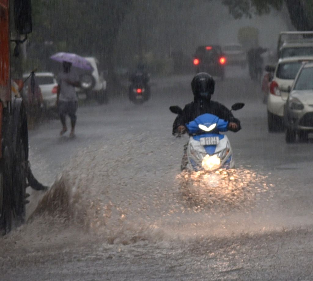Panaji : Heavy rain hit Panaji city on Monday, IMD Goa has issued red ...