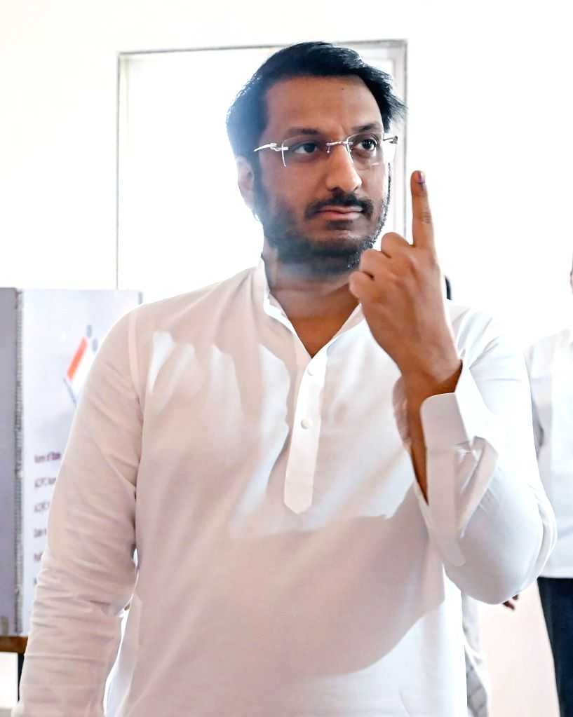 Part Pawar Parth Pawar casts vote in Baramati
