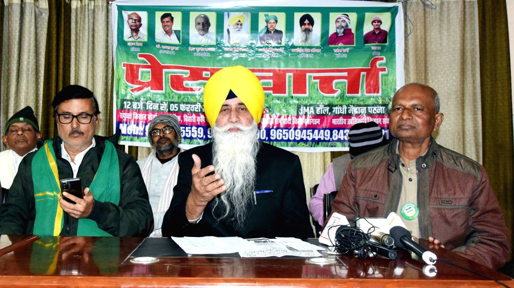 Baldev Patna : Farmer leader Baldev Singh Sirsa addresses a press conference