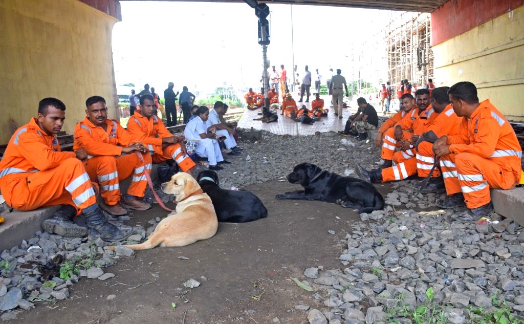 Kolkata bridge collapse - Rescue operations underway