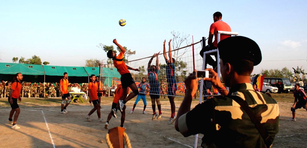 090314 Durgapur West Bengal Friendly Volleyball Match Bsf Vs Bgb