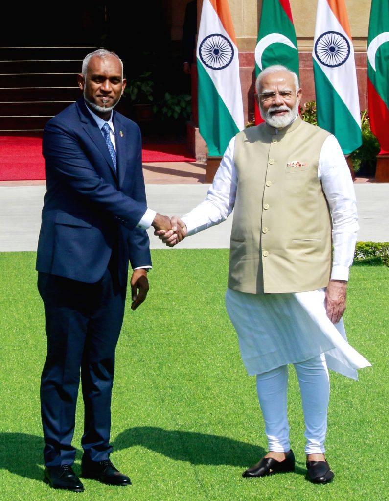 PM meets Maldives President Mohamed Muizzu during the joint press meeting