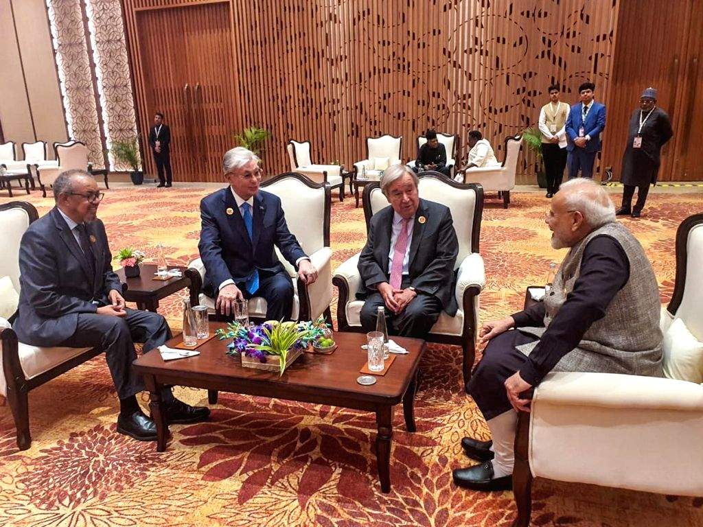 PM Modi meets WHO chief at gala dinner