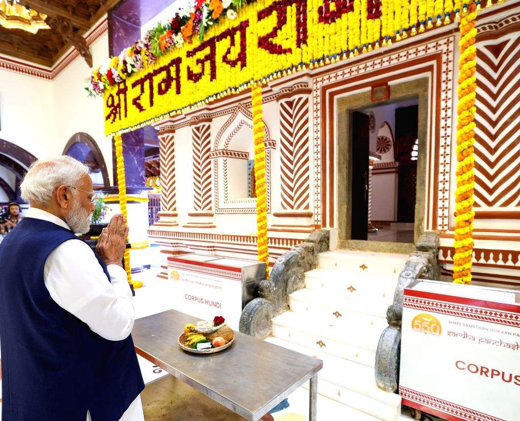 PM Modi Unveils 77-ft Statue of Lord Ram