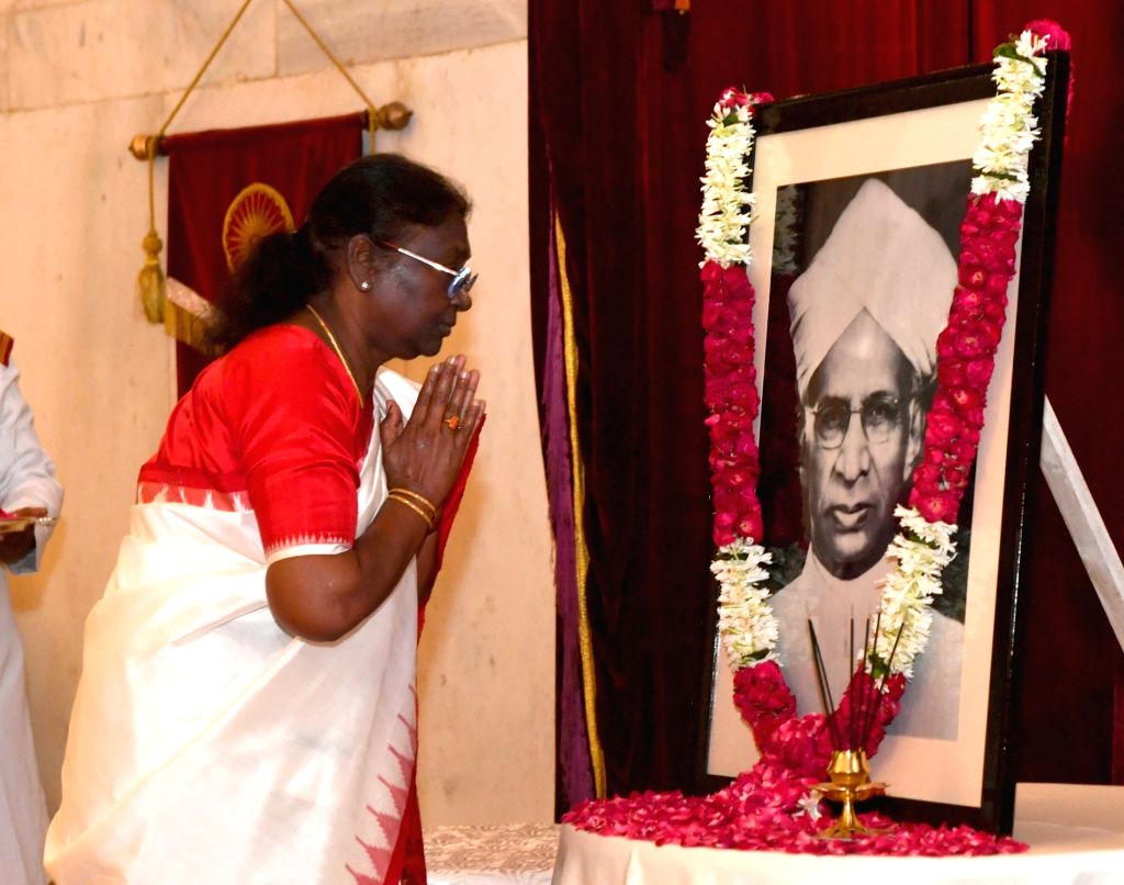 President Droupadi Murmu pays homage to Dr Sarvepalli Radhakrishnan