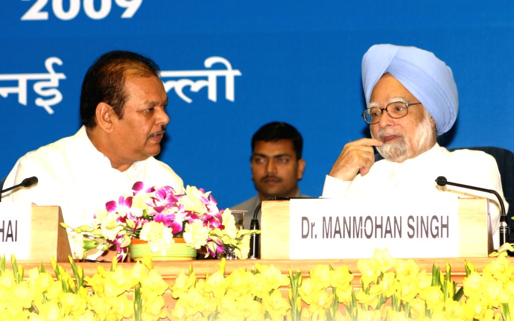 Prime Minister, Dr. Manmohan Singh and Minister of Food Processing  Industries Subodh Kant Sahai at ...