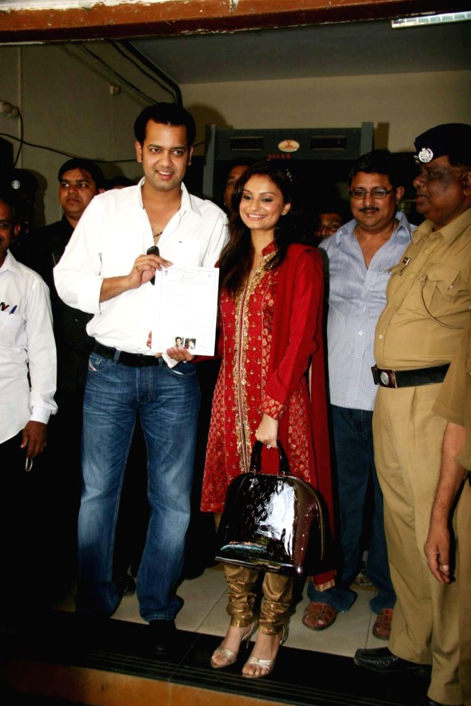 Rahul Mahajan Wedding Pics – Rahul Mahajan’s Ex-Wife Dimpy Ganguly ...