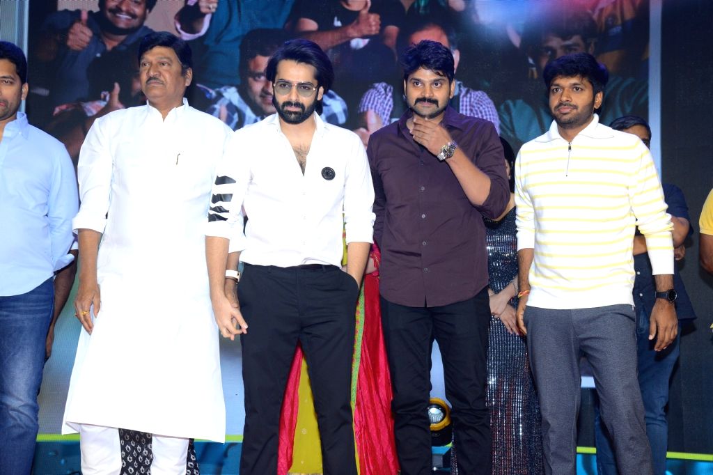 Rajendra Prasad, Sri Vishnu acted Gali Sampath Movie Pre Release Event ...