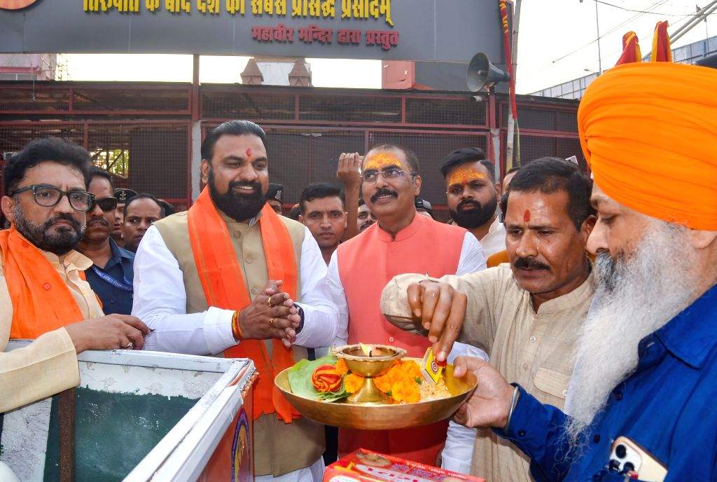 Ram Bhai Rath Rath Unveiled Ahead of Ram Navami