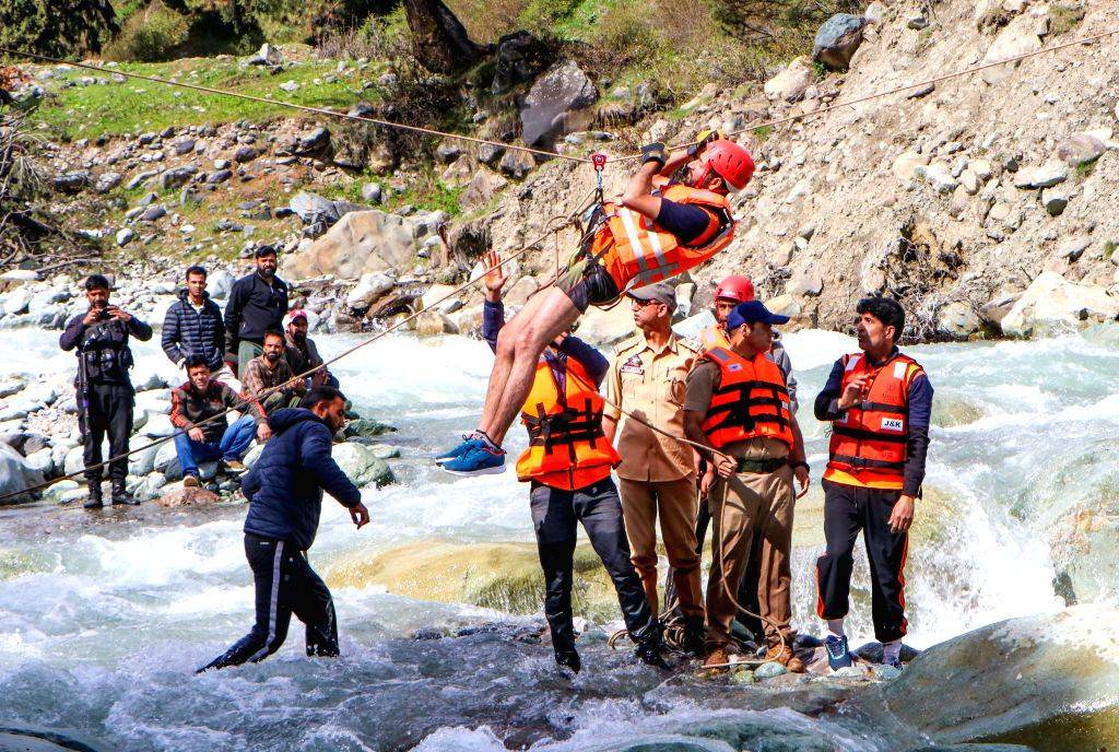 Search Operations and Emergency Response Search Operations and Emergency Response