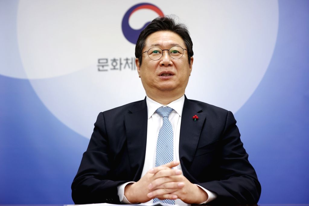 Hwang Jung Ministry of Culture Analyzing the "Lawyer" Archetype in Korean Media