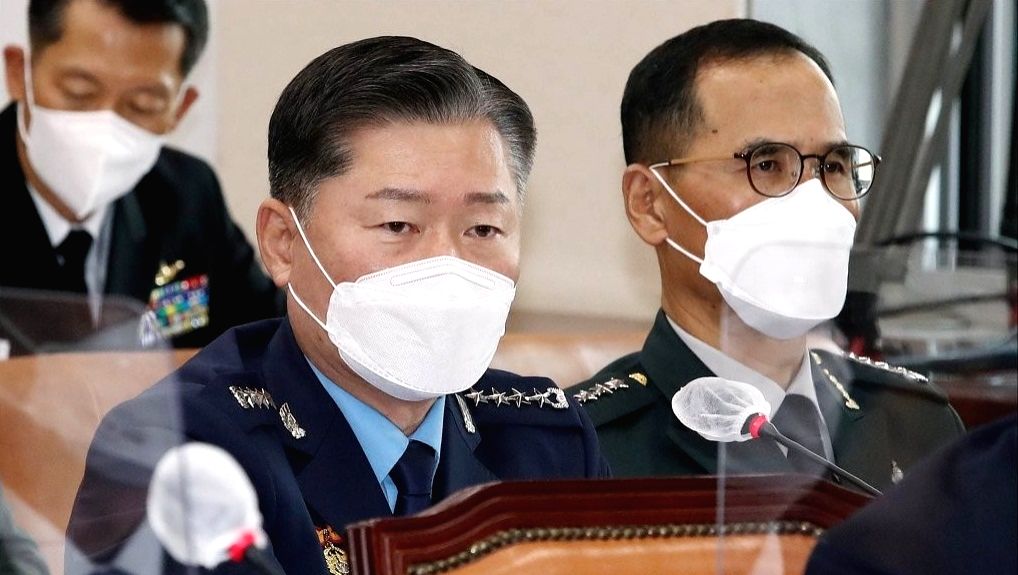 : Seoul : Joint Chiefs of Staff Chairman Won In-choul speaking during a ...