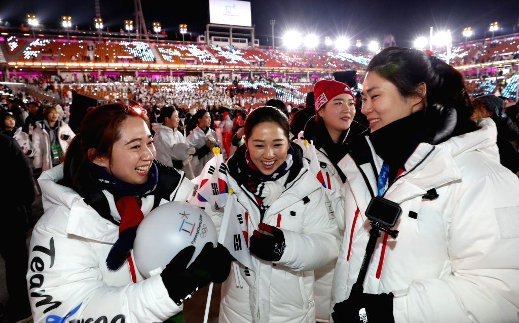 S. Korean curlers at PyeongChang Olympics closing