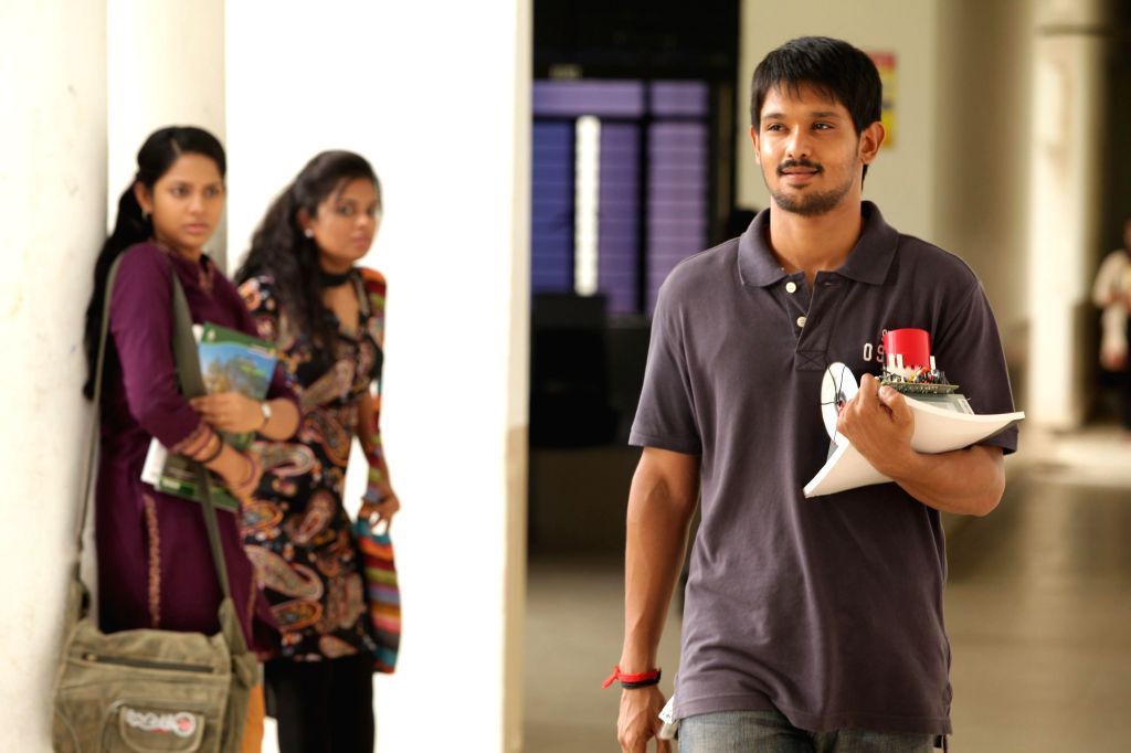 Ondrai 'Tamilukku En Ondrai Aluthavum' - stills