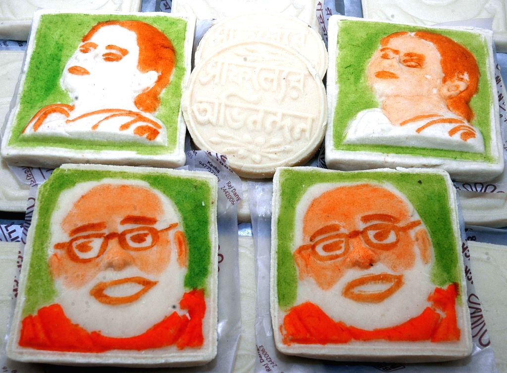 Sweets with pictures of Mamata Banerjee and Narendra Modi