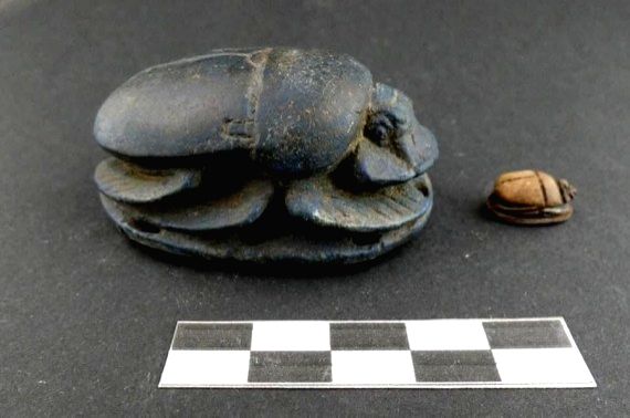 Egypt : Two 2,500-year-old tombs uncovered in Egypt