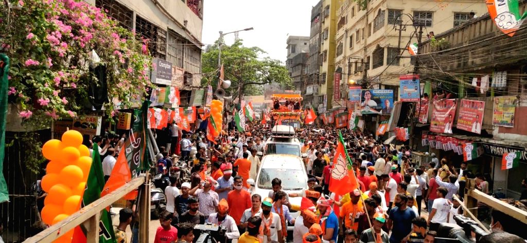 UP CM Yogi Adityanath addresses rally in West Bengal