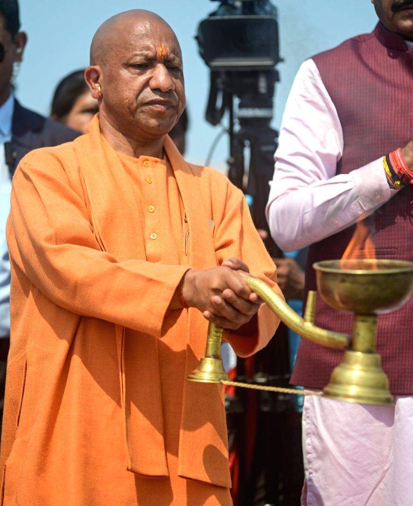 UP CM Yogi Adityanath offers prayer as Maha Kumbh Mela 2025 concludes