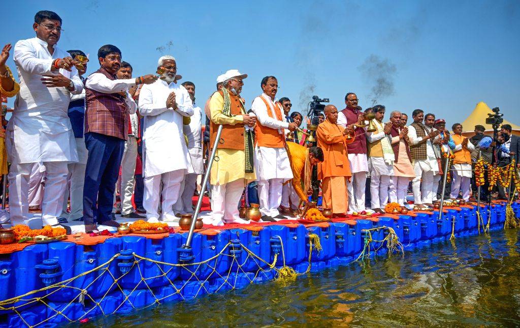 UP CM Yogi Adityanath offers ptayer as Maha Kumbh Mela 2025 concludes