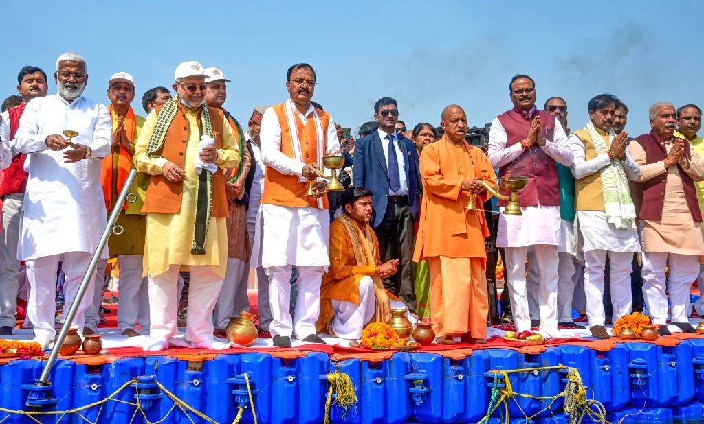 UP CM Yogi Adityanath offers ptayer as Maha Kumbh Mela 2025 concludes