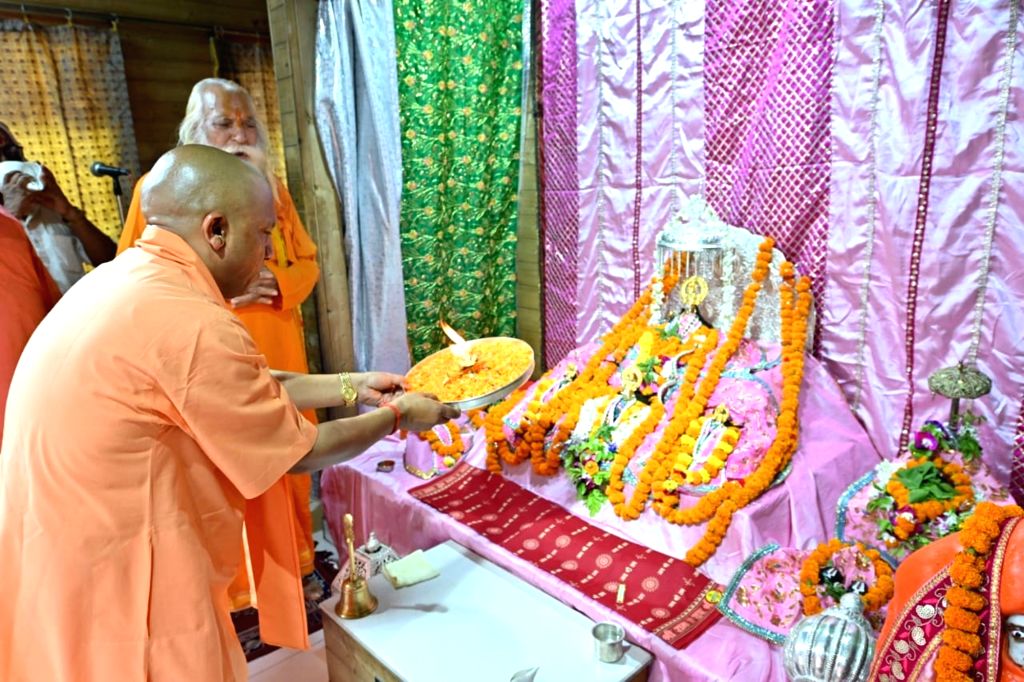 Uttar Pradesh Chief Minister Yogi Adityanath offers prayers to Lord Ram